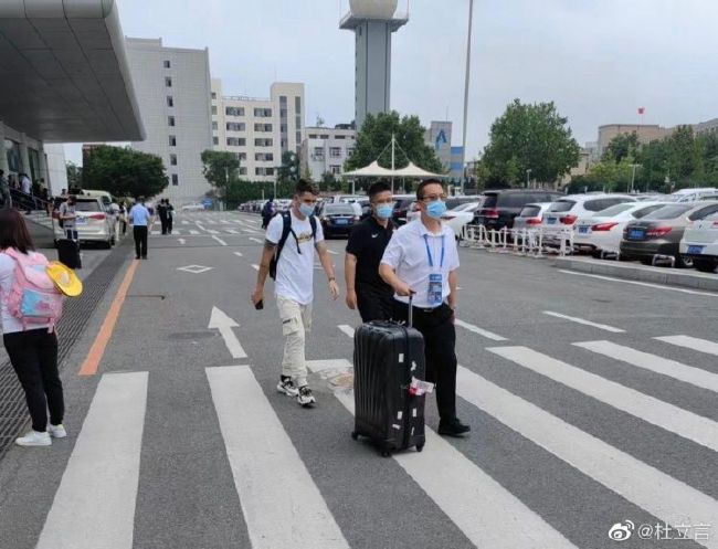 我希望巴萨能努力签下我。